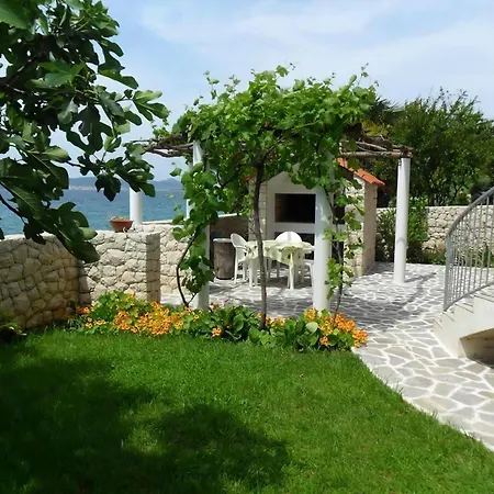 Cinthija Mit Balkon Direkt Am * Bibinje
